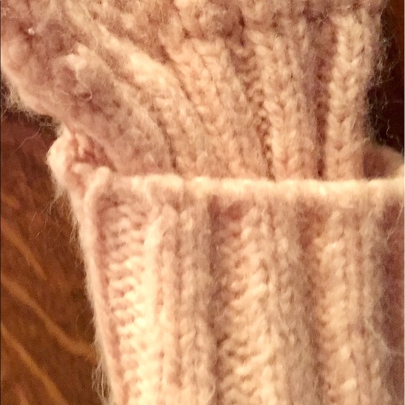 Sweater - Picture 4 of 7